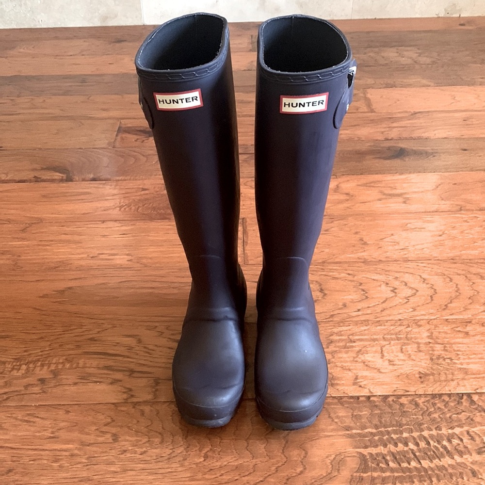 Hunter Boots- Size 5- barely worn!